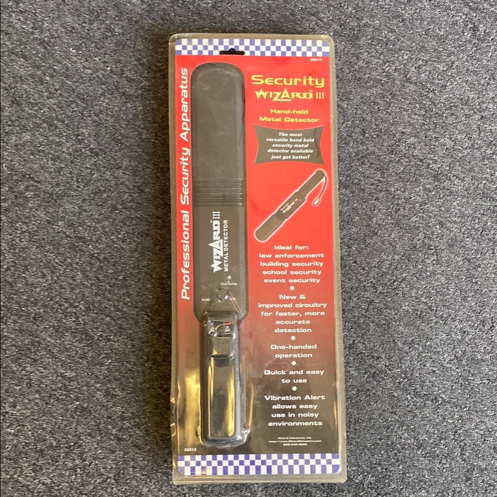 III Handheld Metal Detector - Black